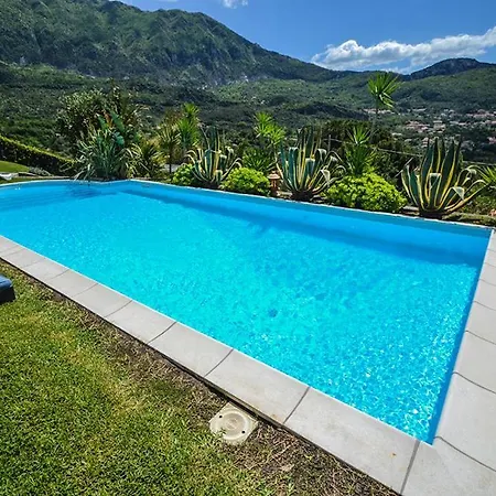 Sleeps 11 Pool Air Con Wifi *